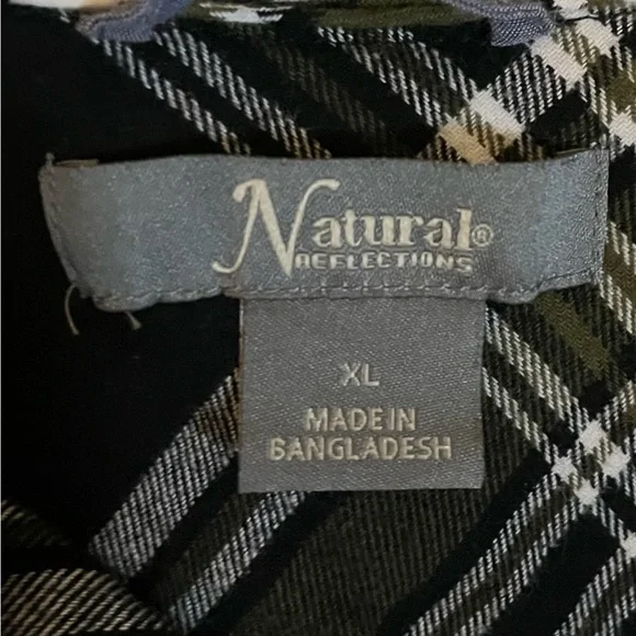 Natural Reflections Plaid Button-Up Flannel Shirt - Black and Green size XL - Picture 11 of 12